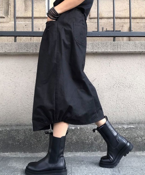 SallyLunn（サリーラン）の「【選べる5カラー/M～XLサイズ展開♪】裾ゴムAラインミディ丈スカート（スカート・レディース・ブラック/ベージュ/ネイビー/グレー/オリーブ・MEDIUM/LARGE/X-LARGE）」の8枚目の写真