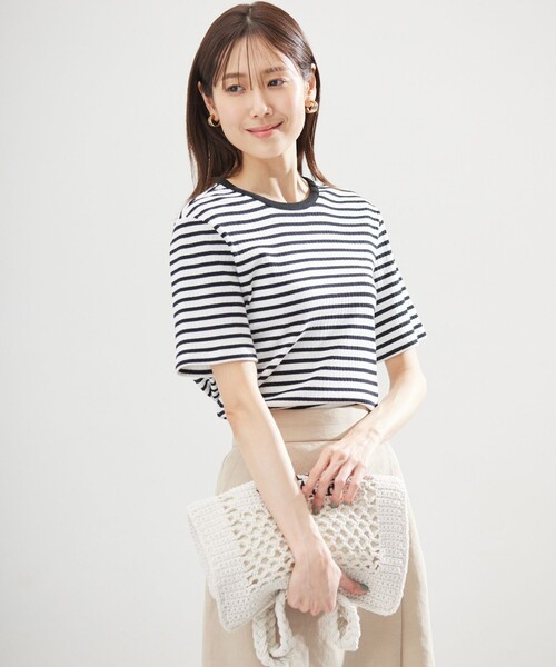 組曲(クミキョク)の「ベーシックリブ Tシャツ(Tシャツ/カットソー・レディース・ブラック系/ブラック系1/アイボリー系・2/3)」の17枚目の写真