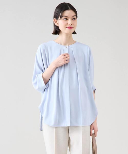 Tiara(ティアラ)の「《WEB限定カラーあり》2wayドルマンスリーブブラウス(シャツ/ブラウス・レディース・サックスブルー/ホワイト/ラベンダー/アイボリー/グレイッシュベージュ/ブラック・FREE)」の1枚目の写真