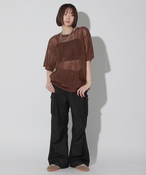 Anui（アニュイ）の「【UNISEX】フラワージャガードスポンジプルオーバー（Tシャツ/カットソー・レディース・ブラック/ブラウン・MEDIUM）」の21枚目の写真