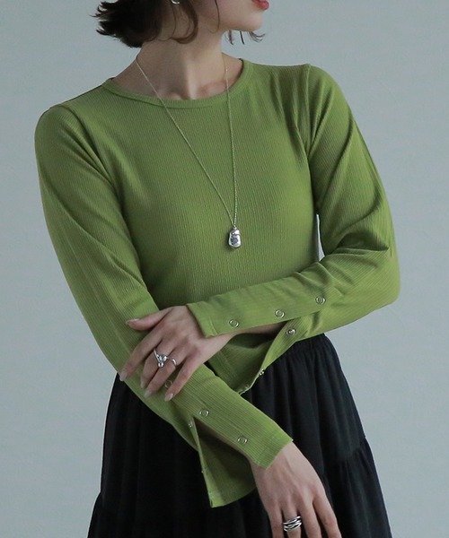 SUNFLOWER EIGHT（サンフラワーエイト）の「袖ボタンリブトップス（Tシャツ/カットソー・レディース・グリーン/ホワイト/ブラック・FREE）」の9枚目の写真