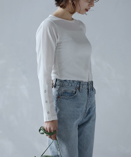 SUNFLOWER EIGHT（サンフラワーエイト）の「袖ボタンリブトップス（Tシャツ/カットソー・レディース・グリーン/ホワイト/ブラック・FREE）」の14枚目の写真