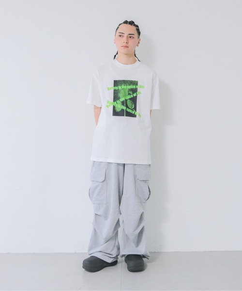 UNIT CHEST（ユニットチェスト）の「【UNIT CHEST】unique unisex T-shirt　VTFAコラボT ”variety is the spice of life” by RIRIKA TOGUCHI（Tシャツ/カットソー・レディース・ホワイト/ブラック・L/M/S）」の10枚目の写真