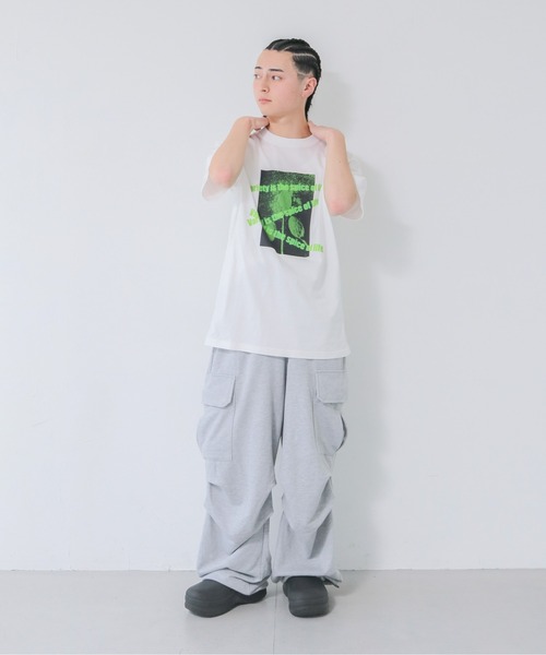 UNIT CHEST（ユニットチェスト）の「【UNIT CHEST】unique unisex T-shirt　VTFAコラボT ”variety is the spice of life” by RIRIKA TOGUCHI（Tシャツ/カットソー・レディース・ホワイト/ブラック・L/M/S）」の12枚目の写真