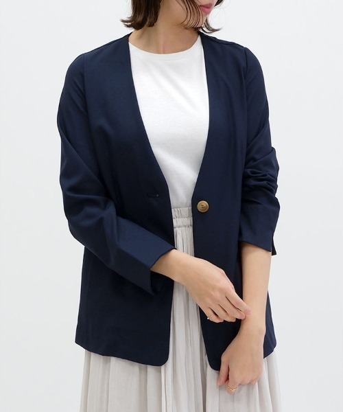 CLOTHY(クロシィ)の「【細めのネック切替でキレイ見え♪】ラウンドへムノースリトップス(タンクトップ・レディース・ブラック/オフホワイト/カーキ/ブラウン/ピンク/ベージュ/パープル/ミント/ブルー/チャコールグレー・LARGE/MEDIUM)」の18枚目の写真