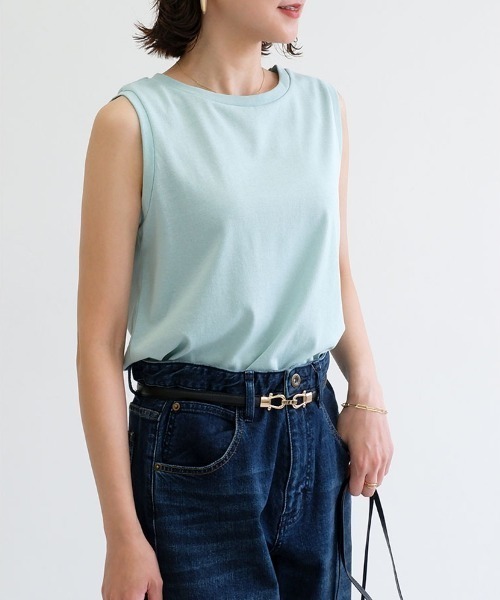 CLOTHY(クロシィ)の「【細めのネック切替でキレイ見え♪】ラウンドへムノースリトップス(タンクトップ・レディース・ブラック/オフホワイト/カーキ/ブラウン/ピンク/ベージュ/パープル/ミント/ブルー/チャコールグレー・LARGE/MEDIUM)」の13枚目の写真