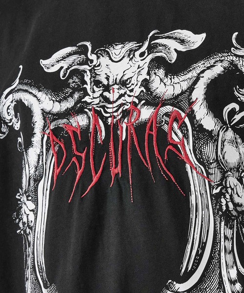 RE730(アールイーセブンサーティー)の「【RE730】メタルスタッズ ハードグラフィック プリントTEE(Tシャツ/カットソー・メンズ・ブラック/グレー・MEDIUM/LARGE)」の17枚目の写真