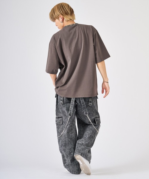 RE730(アールイーセブンサーティー)の「【RE730】メタルスタッズ ハードグラフィック プリントTEE(Tシャツ/カットソー・メンズ・ブラック/グレー・MEDIUM/LARGE)」の12枚目の写真