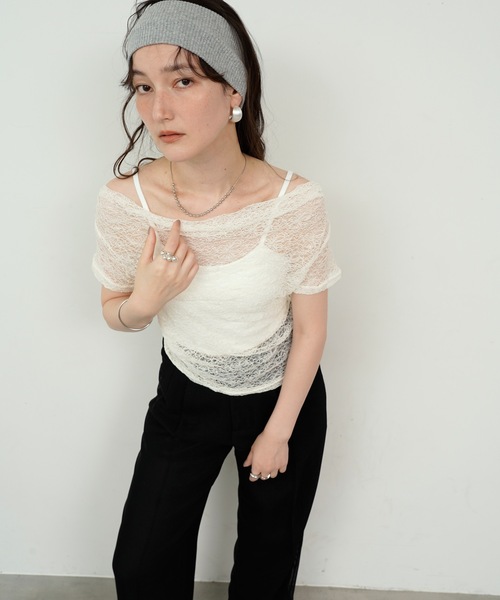 Lutim by u(ルチバイユー)の「Tulle Flower Lace Draped Collar Tops / チュールフラワーレースドレープカラートップス(Tシャツ/カットソー・レディース・ホワイト/アイボリー/ブラック・FREE)」の2枚目の写真
