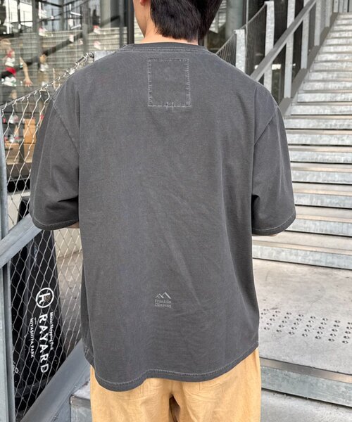 Franklin Climbing(フランクリンクライミング)の「【LEGACY】「BAE」 VINTAGEGRAPHIC/TEE(Tシャツ/カットソー・レディース・ブラック/ライトグレー/グリーン・MEDIUM/LARGE)」の18枚目の写真