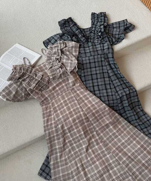 MAJESTIC LEGON（マジェスティックレゴン）の「バックレースアップフリルワンピース（ワンピース・レディース・ブラウン系その他2/ブラック系その他/ホワイト系その他2/ブラック系その他2・SMALL/MEDIUM/LARGE/X-SMALL）」の18枚目の写真