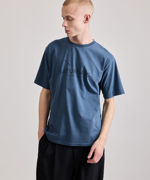Saturdays NYC（サタデーズ ニューヨークシティ ）の「Pigment Dyed Surf SS Tee（Tシャツ/カットソー・メンズ・キナリ/ネイビー/レンガ・L/M/S/XL/X-SMALL）」の3枚目の写真