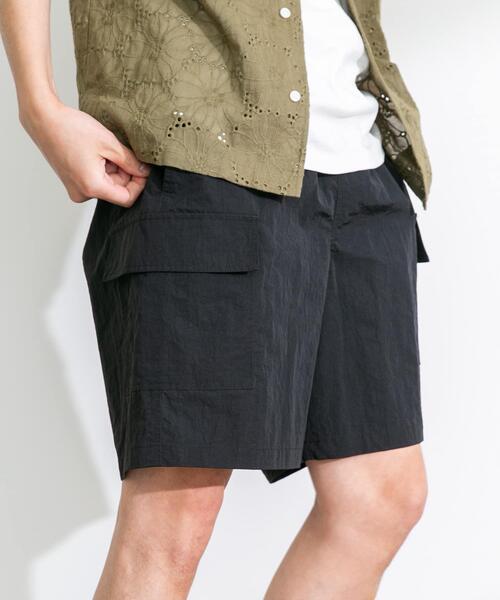 URBAN RESEARCH Sonny Label（アーバンリサーチサニーレーベル）の「ナイロンカーゴショートパンツ（その他パンツ・メンズ・パープル/イエロー/ブラック/カーキ/ブルー・MEDIUM/LARGE）」の11枚目の写真