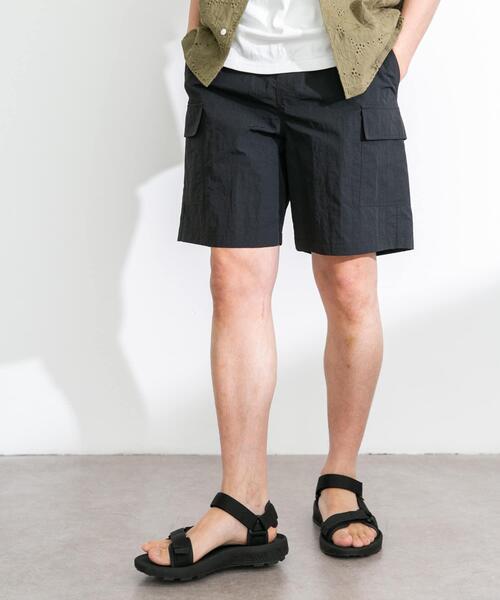 URBAN RESEARCH Sonny Label（アーバンリサーチサニーレーベル）の「ナイロンカーゴショートパンツ（その他パンツ・メンズ・パープル/イエロー/ブラック/カーキ/ブルー・MEDIUM/LARGE）」の12枚目の写真