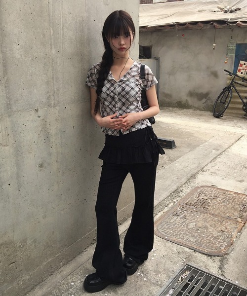 anyonemore（エニワンモア）の「チェック柄スリムフィット半袖カーディガン（Tシャツ/カットソー・レディース・アイボリー/チャコール・FREE）」の4枚目の写真