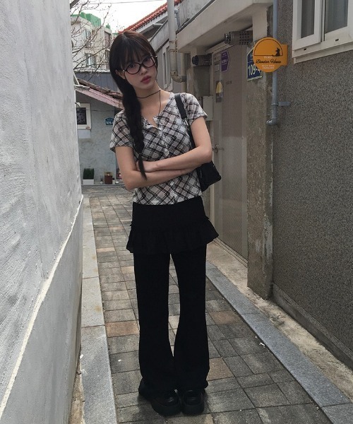 anyonemore（エニワンモア）の「チェック柄スリムフィット半袖カーディガン（Tシャツ/カットソー・レディース・アイボリー/チャコール・FREE）」の3枚目の写真