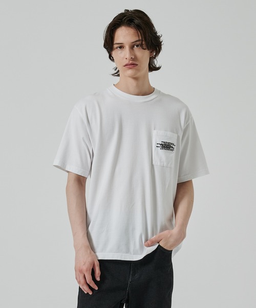 WHITE MOUNTAINEERING(ホワイトマウンテニアリング)の「【White Mountaineering】MULTILOGO POCKET T-SHIRT(Tシャツ/カットソー・メンズ・ホワイト/ブラック・0/1/2)」の2枚目の写真