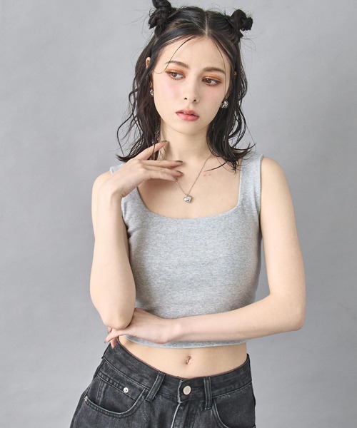 ANAP(アナップ)の「クロップド タンクトップ(タンクトップ・レディース・グレー/ホワイト/ブラック/グリーン・FREE)」の7枚目の写真