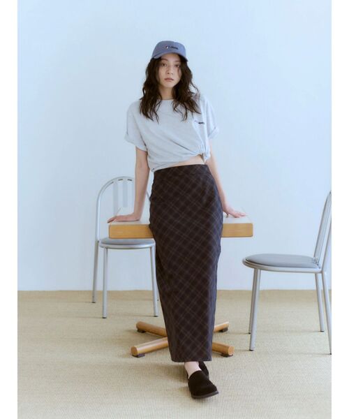 Ungrid（アングリッド）の「チェックアイラインスカート（スカート・レディース・ネイビー/ブラウン・MEDIUM/SMALL）」の9枚目の写真