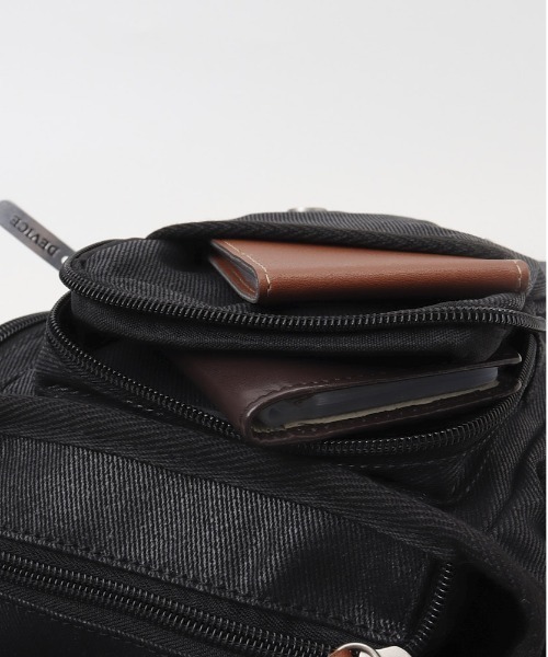 DEVICE（デバイス）の「DEVICE Work レッグポーチ（ボディバッグ/ウエストポーチ・メンズ・ブラック×ブラック/ブラック/カーキ・FREE）」の5枚目の写真