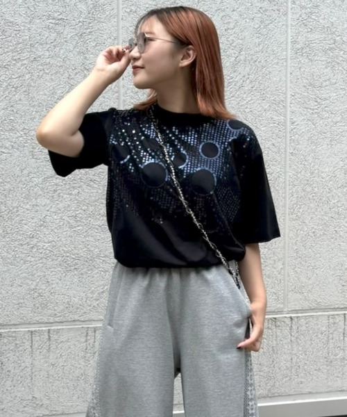 H.A.K(ハク)の「スワイー天竺スパンコールサークル刺繍Tシャツ(Tシャツ/カットソー・レディース・ブラック/ホワイト/ネイビー・FREE)」の3枚目の写真