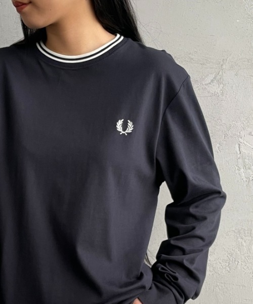 FRED PERRY（フレッドペリー）の「[FRED PERRY/フレッドペリー] ツインティップライン ロングスリーブTシャツ M9602（Tシャツ/カットソー・レディース・ブラック/ホワイト/ネイビー・S/M/L）」の3枚目の写真