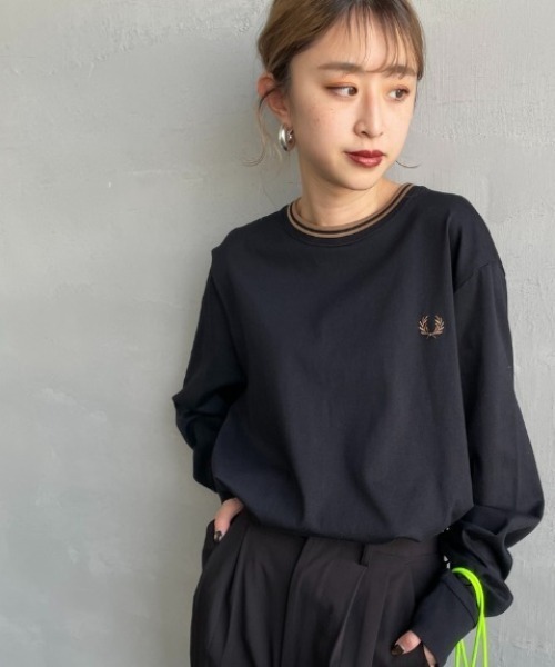 FRED PERRY（フレッドペリー）の「[FRED PERRY/フレッドペリー] ツインティップライン ロングスリーブTシャツ M9602（Tシャツ/カットソー・レディース・ブラック/ホワイト/ネイビー・S/M/L）」の2枚目の写真
