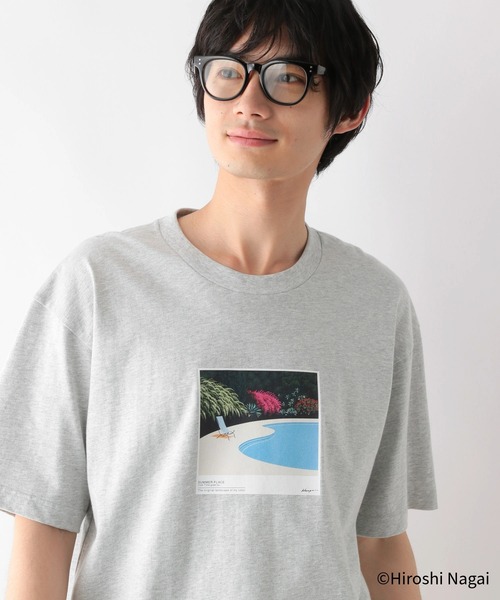 GLOBAL WORK（グローバルワーク）の「永井博コラボ/Tシャツ/半袖/575237（Tシャツ/カットソー・メンズ・チャコールグレー/ホワイト系その他2/ホワイト系その他/ダークブラウン/ホワイト系その他3/ブラック/杢グレー/ホワイト系その他4・SMALL/X-LARGE/LARGE/MEDIUM）」の8枚目の写真