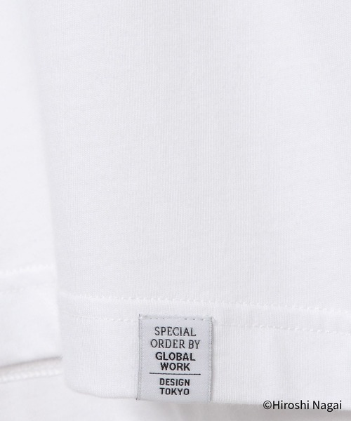 GLOBAL WORK（グローバルワーク）の「永井博コラボ/Tシャツ/半袖/575237（Tシャツ/カットソー・メンズ・チャコールグレー/ホワイト系その他2/ホワイト系その他/ダークブラウン/ホワイト系その他3/ブラック/杢グレー/ホワイト系その他4・SMALL/X-LARGE/LARGE/MEDIUM）」の19枚目の写真