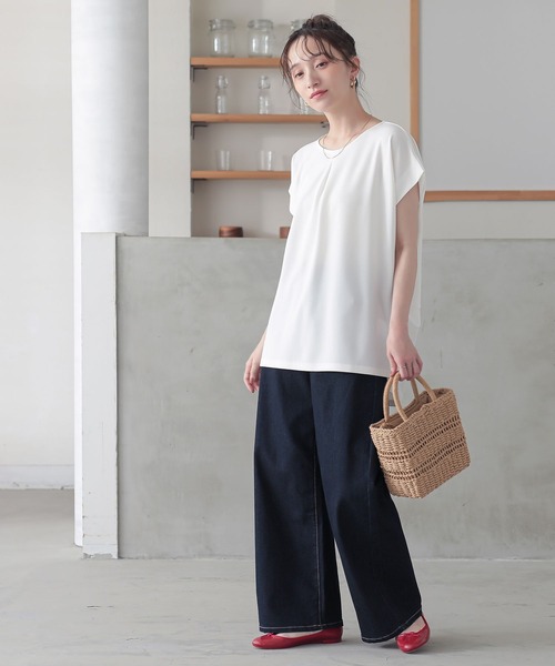 n'OrLABEL（ノアールレーベル）の「【機能素材】『フレンチスリーブカットソー』（Tシャツ/カットソー・レディース・オフホワイト/ブラック/チャコール・2/1）」の4枚目の写真