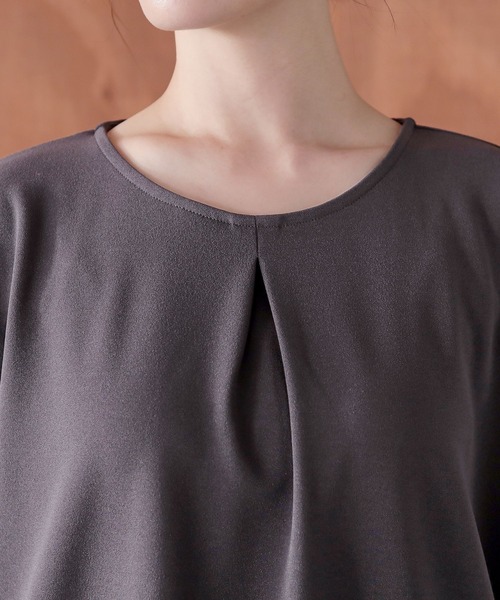 n'OrLABEL（ノアールレーベル）の「【機能素材】『フレンチスリーブカットソー』（Tシャツ/カットソー・レディース・オフホワイト/ブラック/チャコール・2/1）」の8枚目の写真