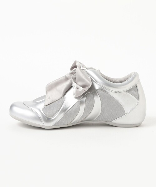 JW PEI(ジェイダブリューペイ)の「【8/6 再値下げ】JW PEI / Rosie Bow Tie Low Top Sneakers(スニーカー・レディース・シルバー・39/38.5/37.5)」の3枚目の写真