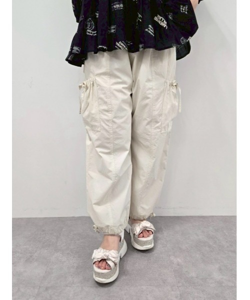 SM2(エスエムツー)の「センター切替リボンカーゴパンツ(その他パンツ・レディース・カーキ/ブラック/クリーム/ピンク・M/L)」の3枚目の写真