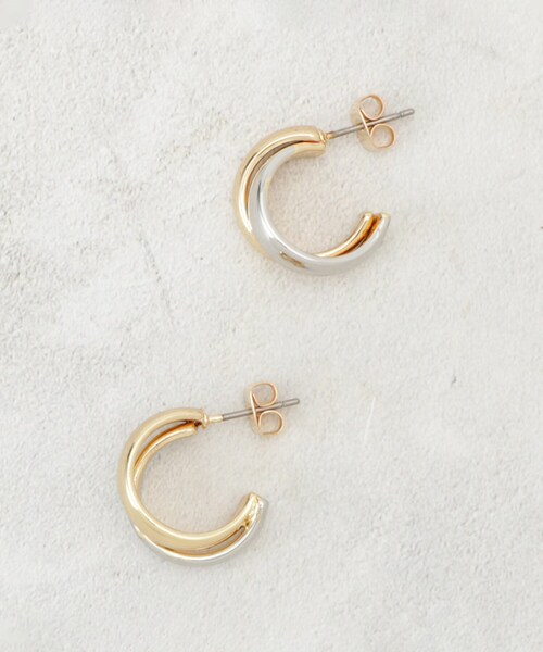 OPAQUE.CLIP(オペークドットクリップ)の「メタル2連ピアス(ピアス(両耳用)・レディース・シルバー系/ゴールド・00)」の1枚目の写真