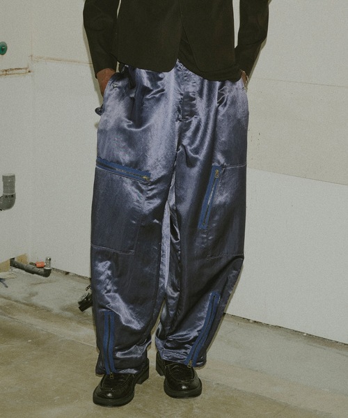 Jieda（ジエダ）の「PARACHUTE ZIP PANTS（その他パンツ・メンズ・ブラック/ネイビー・1/2）」の2枚目の写真