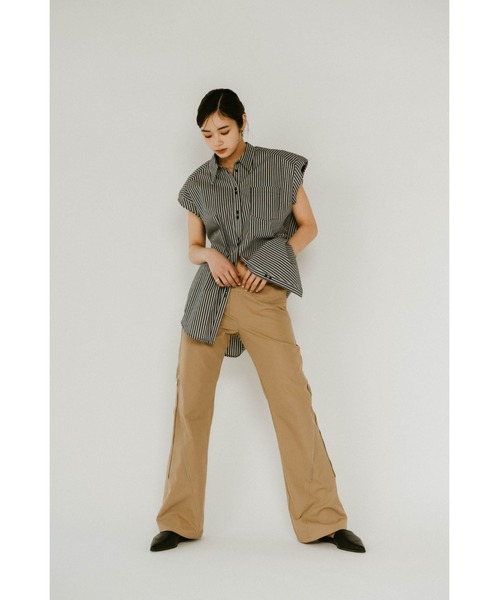 Knuth Marf（クヌースマーフ）の「stripe label nosleeve shirt（シャツ/ブラウス・レディース・モスグリーン/ピンク/ブラック/グレイッシュベージュ・FREE）」の8枚目の写真