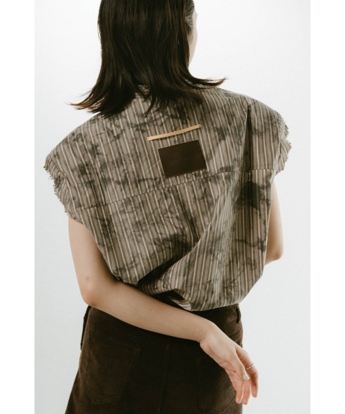 Knuth Marf（クヌースマーフ）の「stripe label nosleeve shirt（シャツ/ブラウス・レディース・モスグリーン/ピンク/ブラック/グレイッシュベージュ・FREE）」の16枚目の写真