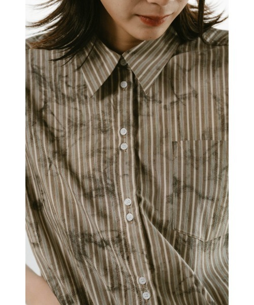 Knuth Marf（クヌースマーフ）の「stripe label nosleeve shirt（シャツ/ブラウス・レディース・モスグリーン/ピンク/ブラック/グレイッシュベージュ・FREE）」の17枚目の写真