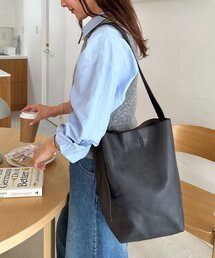 ワンハンドルバケットバッグ
