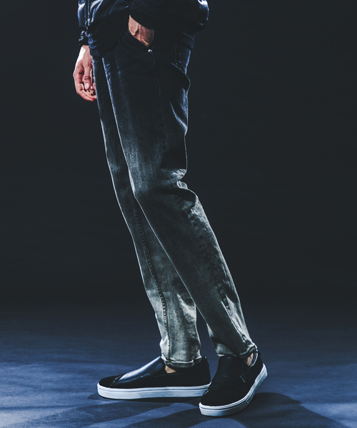 5351 POUR LES HOMMES（ゴーサンゴーイチプールオム）の「【25A/W】グラデーション テーパード デニム（デニムパンツ・メンズ・ブラック/インディゴブルー・50/48/46/44）」の19枚目の写真