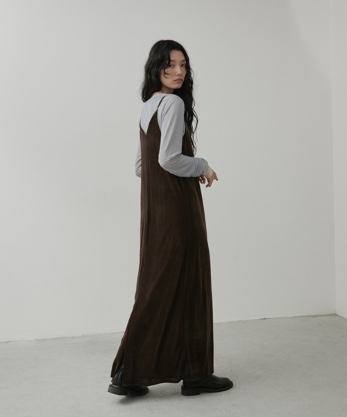 Aunt Marie's（アントマリーズ）の「Vネックベロアロングキャミワンピース（ワンピース・レディース・ブラウン/ブラック・MT/FREE）」の13枚目の写真