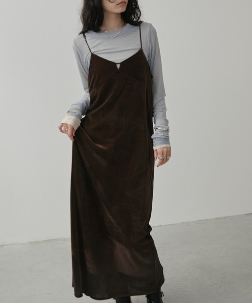 Aunt Marie's（アントマリーズ）の「Vネックベロアロングキャミワンピース（ワンピース・レディース・ブラウン/ブラック・MT/FREE）」の11枚目の写真