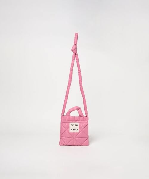 CITEN(シテン)の「<CITEN>CITENパデッドトートS(トートバッグ・レディース・ダークブラウン/ライトグレー/その他3/ロイヤルブルー/ベージュ/ダークグレー/シルバー/その他4/ブラック/レッド/ケリーグリーン/ターコイズブルー系/その他6/オレンジ/クリーム・FREE)」の13枚目の写真