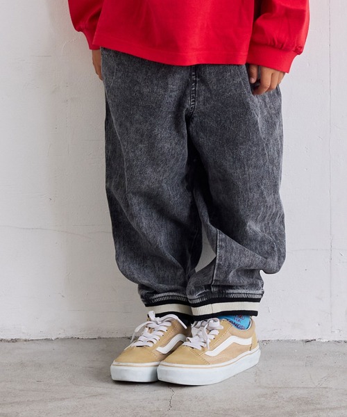 MARKEY'S（マーキーズ）の「ラインリブデニムパンツ（デニムパンツ・キッズ・ブルー/ブラック・120/110/100/90/150/130/140）」の2枚目の写真