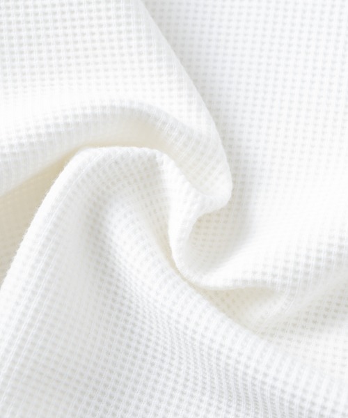 ADAMASTE（アダマスト）の「waffle henry neck t-shirt - ワッフルヘンリーネックT【短丈】（Tシャツ/カットソー・メンズ・ホワイト/ブラック・MEDIUM/LARGE）」の14枚目の写真