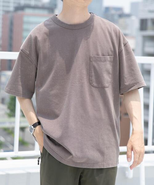 ITEMS URBANRESEARCH（アイテムズ アーバンリサーチ）の「フェード加工クルーネック天竺ポケットTシャツ（Tシャツ/カットソー・メンズ・ブラウン/グリーン/レッド/ブラック・LARGE/MEDIUM）」の3枚目の写真