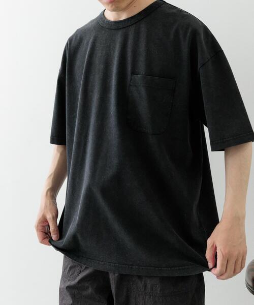 ITEMS URBANRESEARCH（アイテムズ アーバンリサーチ）の「フェード加工クルーネック天竺ポケットTシャツ（Tシャツ/カットソー・メンズ・ブラウン/グリーン/レッド/ブラック・LARGE/MEDIUM）」の2枚目の写真