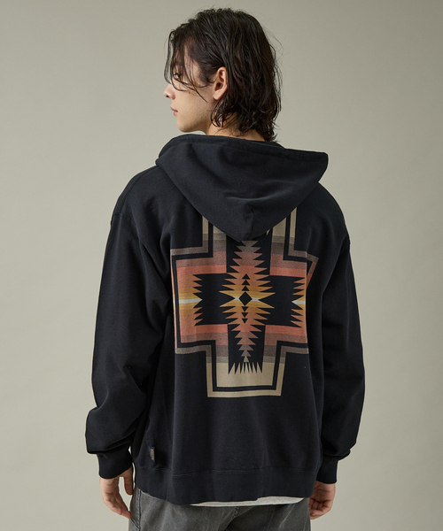PENDLETON(ペンドルトン)の「【PENDLETON/ペンドルトン】Back Print Zip Up Hoodie / ハーディング柄 バックプリント ジップアップパーカー(パーカー・メンズ・ブラック/アイボリー/ホワイト系その他・M/L)」の3枚目の写真