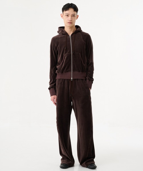 NVRFRGT(ネヴァーフォーゲット)の「【NVRFRGT】VELOUR 3D TWISTED LOUNGE PANTS(その他パンツ・メンズ・ブラウン・1/2)」の2枚目の写真