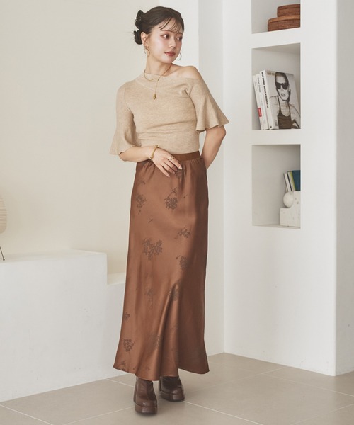 LAULEN（ローレン）の「satin flower pattern long skirt /サテンフラワープリントロングスカート（スカート・レディース・ブラウン/ブラック・M/S）」の22枚目の写真